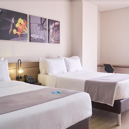מדיין Hotel Vivre מראה חיצוני תמונה