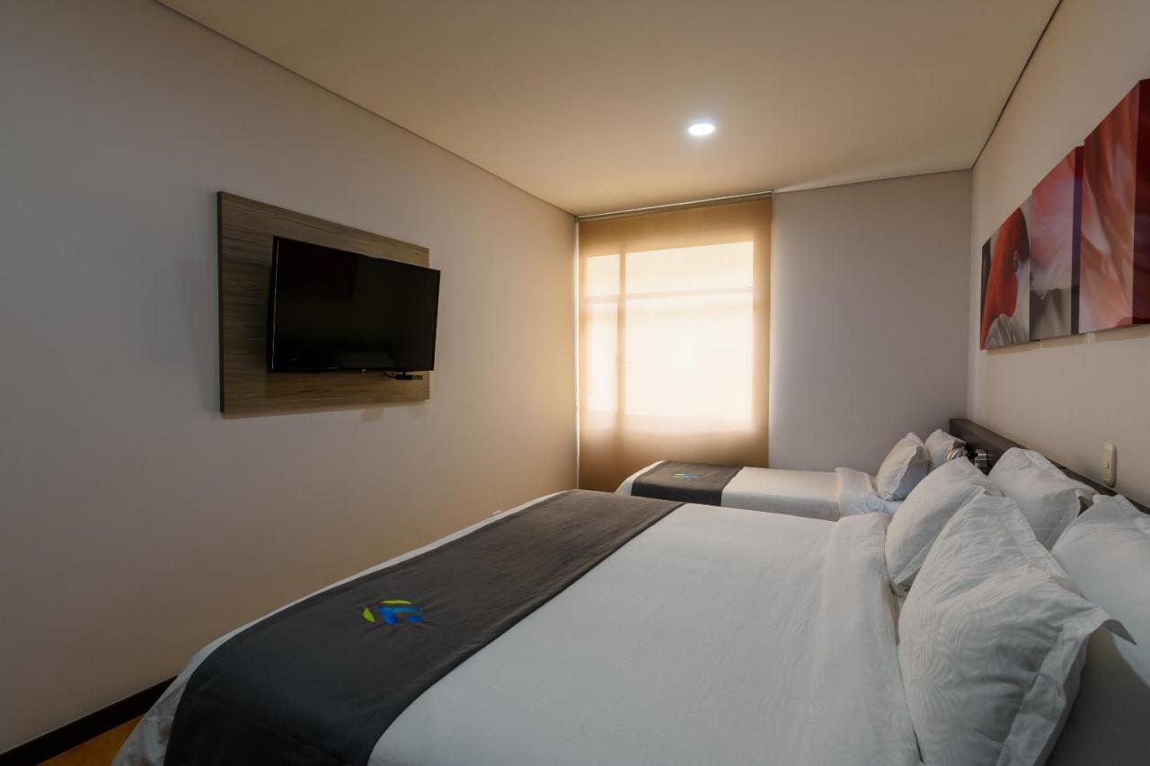 מדיין Hotel Vivre מראה חיצוני תמונה