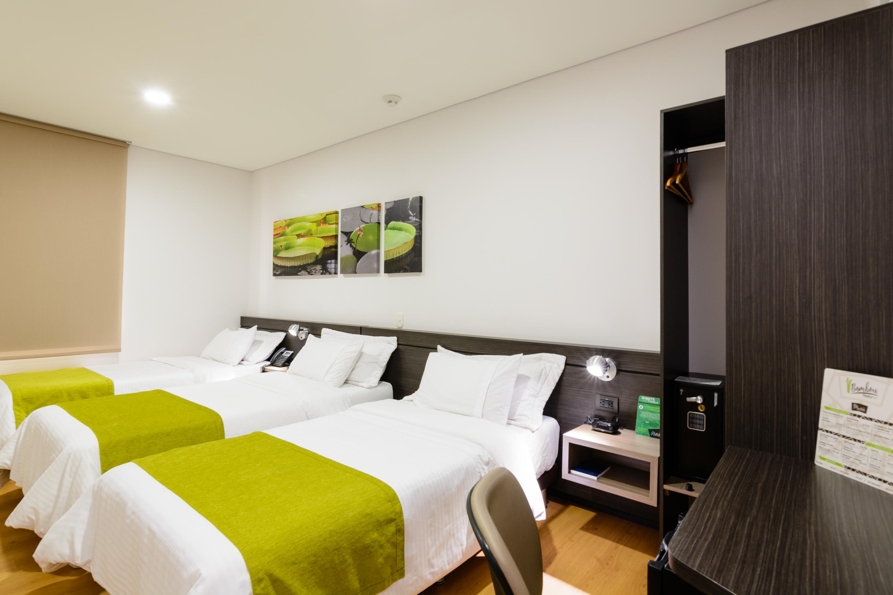 מדיין Hotel Vivre מראה חיצוני תמונה