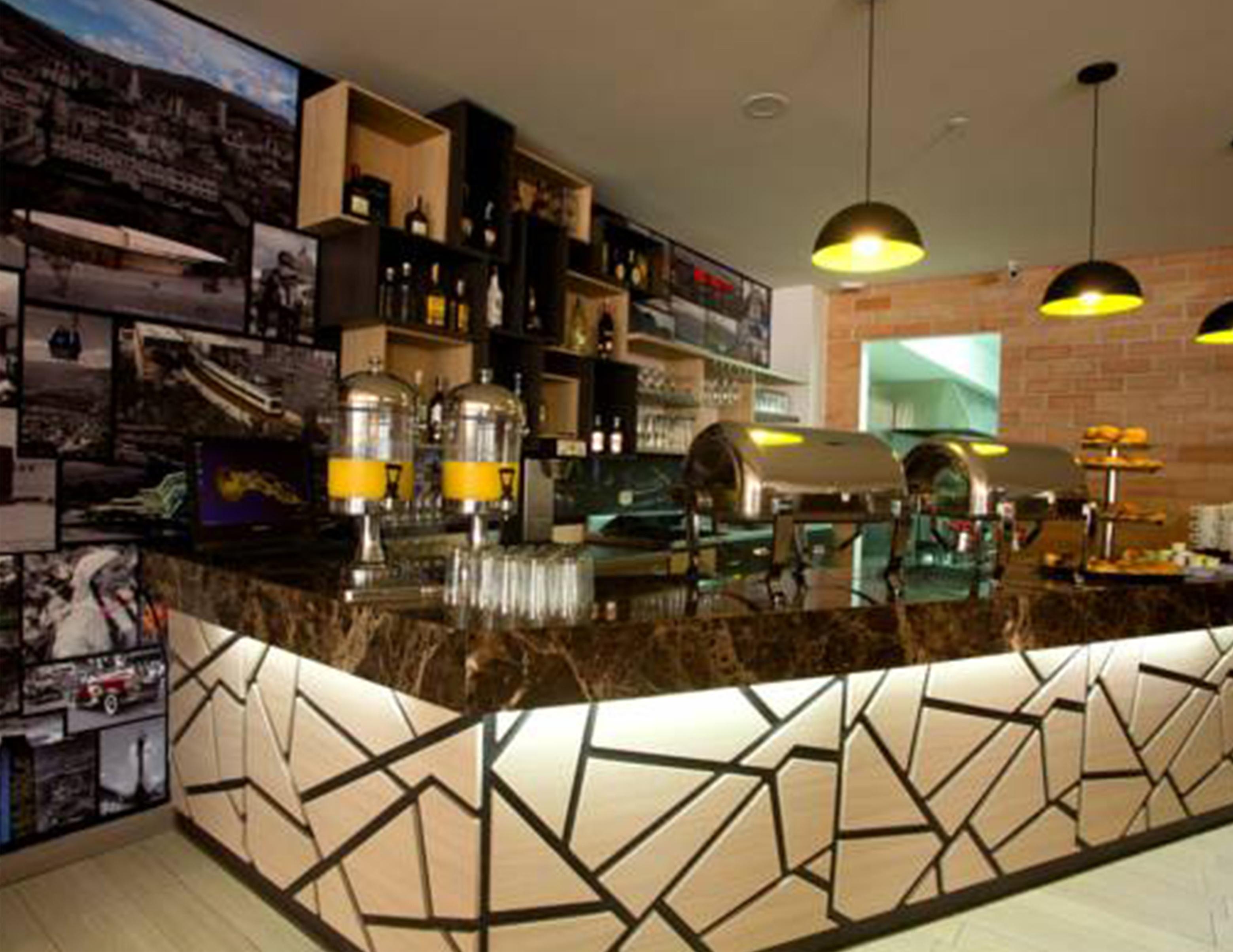 מדיין Hotel Vivre מראה חיצוני תמונה