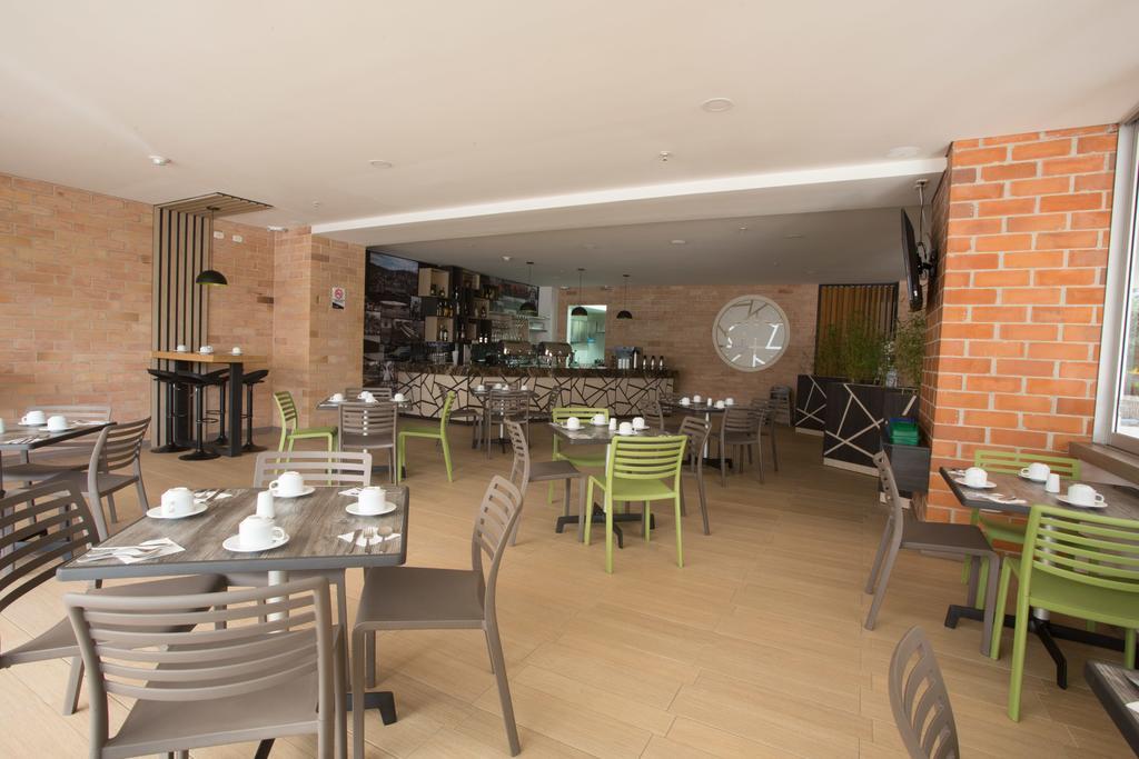 מדיין Hotel Vivre מראה חיצוני תמונה
