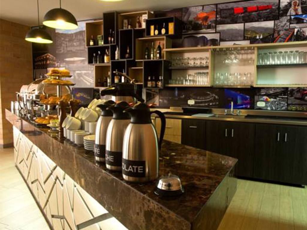 מדיין Hotel Vivre מראה חיצוני תמונה