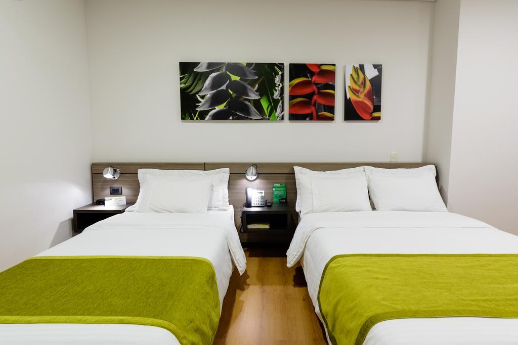 מדיין Hotel Vivre מראה חיצוני תמונה
