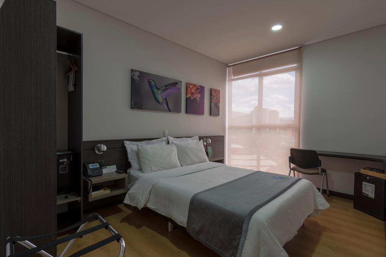 מדיין Hotel Vivre מראה חיצוני תמונה